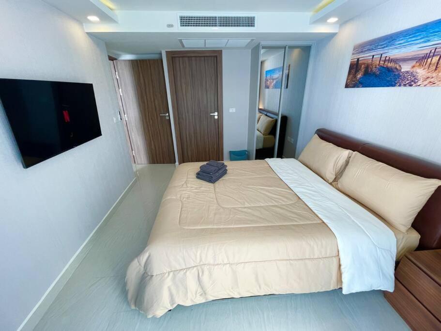 Large Luxury, Pool View, Grand Avenue, Pattaya - 202 Apartment Exterior photo