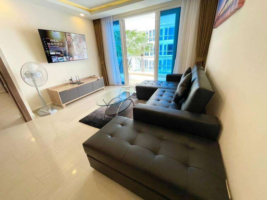 Large Luxury, Pool View, Grand Avenue, Pattaya - 202 Apartment Exterior photo